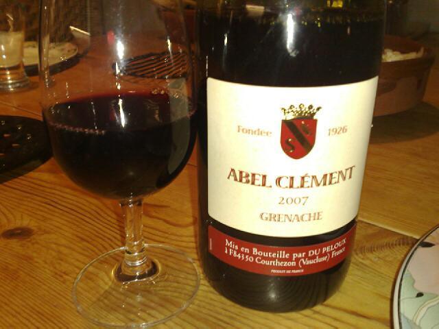 Copa Garnacha Peluda Montsant rubí elegante frutal-herbal