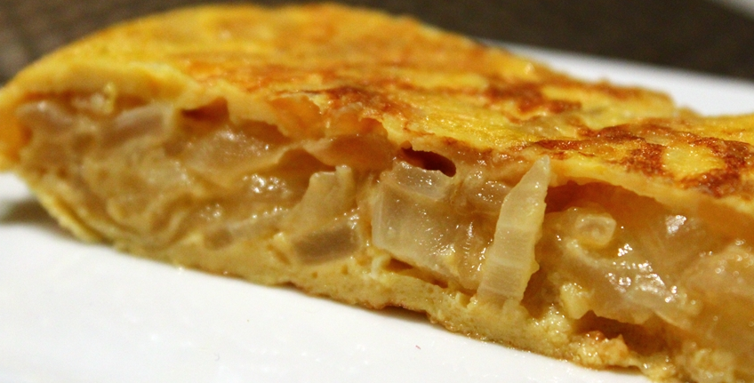 Tortilla de cebolla jugosa