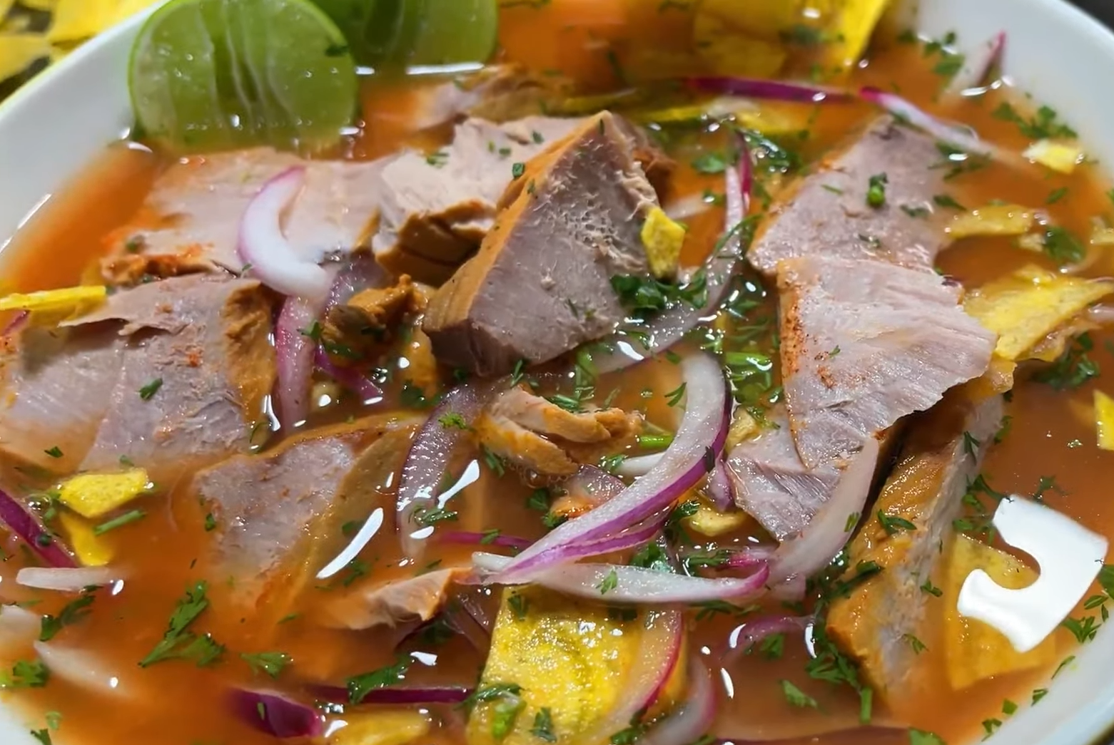 [translate:Encebollado ecuatoriano]