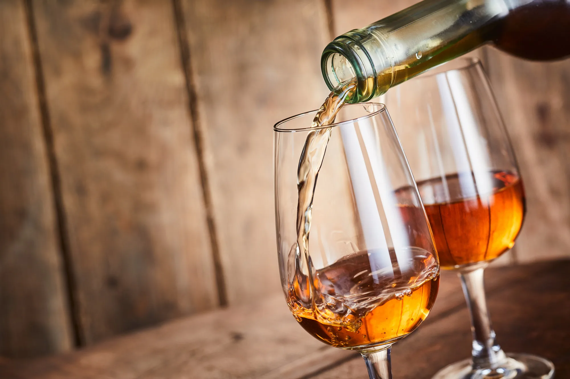 Copas para vinos dulces y fortificados, pequeñas y de boca moderada para controlar alcohol y dulzor