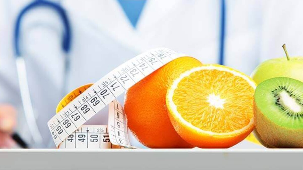 Evaluación clínica que integra analíticas, medicación, alimentación y circunstancias personales