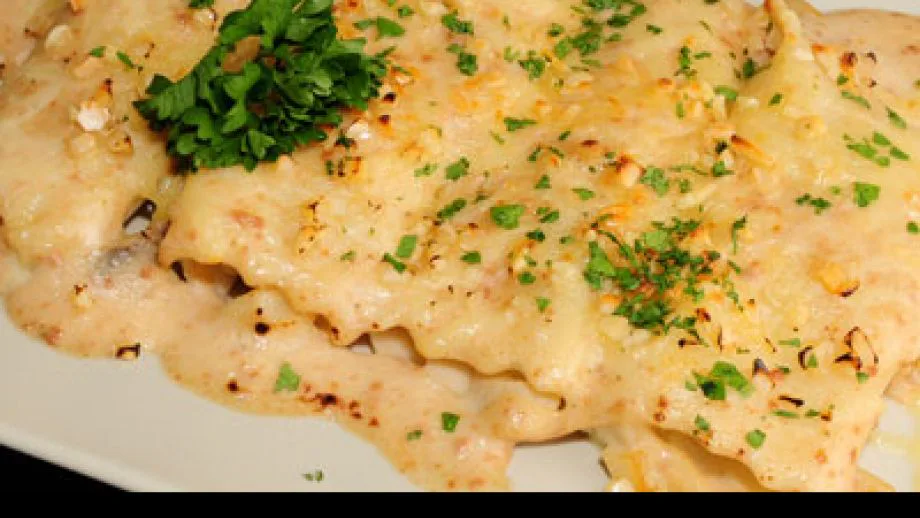 Canelones de setas con salsa cremosa y gratinado